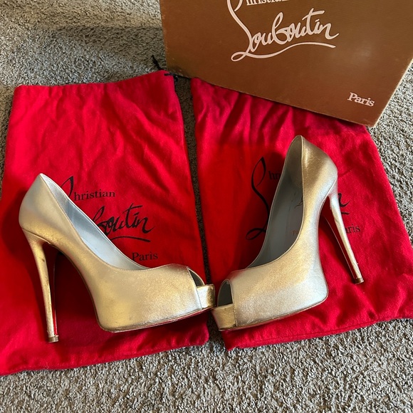 Christian Louboutin shoes (wedding edition) - Picture 2 of 5